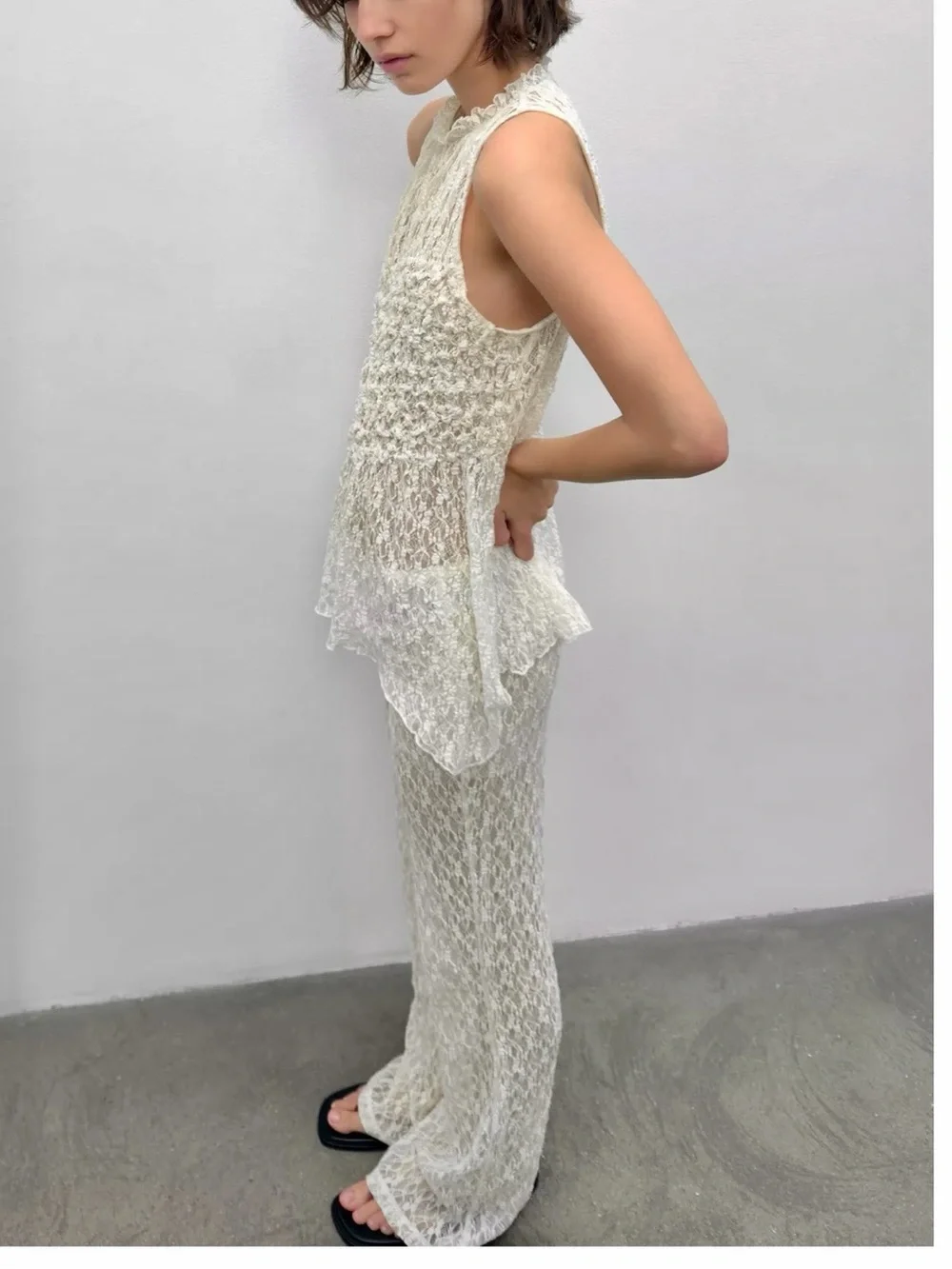 Zara NWT 2 piece SET Pale Butter yellow Cream Lace asymmetric top & Pants SET